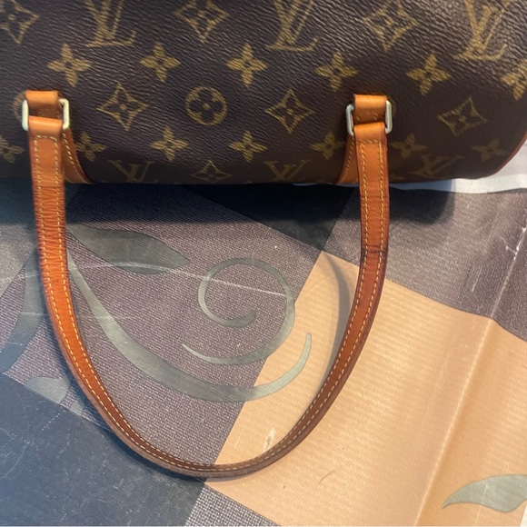 Louis Vuitton Papillon Bag đź’Ą Vintage and in Excellent Conditionđź’Ą Authentic - Picture 11 of 15